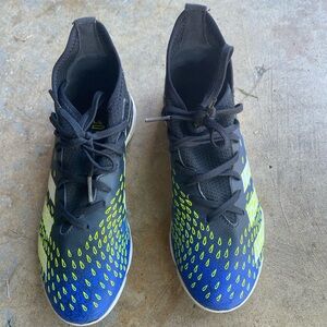 Adidas Boys' Indoor Predator Freak 3